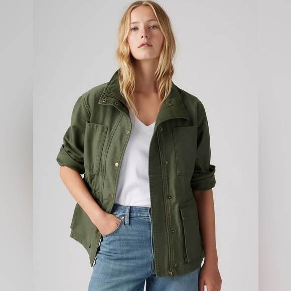 Levi’s Karlie Utility Jacket - Picture 2 of 7